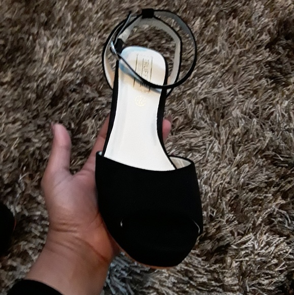 NWOB Truffle Collection Block Heel - Picture 5 of 8